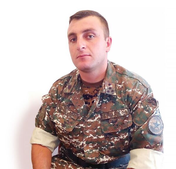 «Ուշքն ու միտքը ծառայությունն էր»․ մանրամասներ զոհված զինծառայողների մասին «Ուշքն ու միտքը ծառայությունն էր»․ մանրամասներ զոհված զինծառայողների մասին - Sputnik Արմենիա