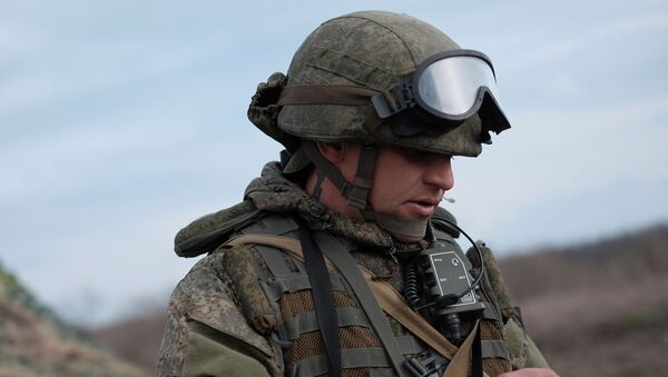 Военнослужащий Вооруженных Сил РФ во время тактических учений  - Sputnik Армения