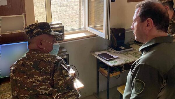 Министр обороны Давид Тоноян посетил воинские части на Юго-Западе страны (31 июля 2020). Армения - Sputnik Արմենիա