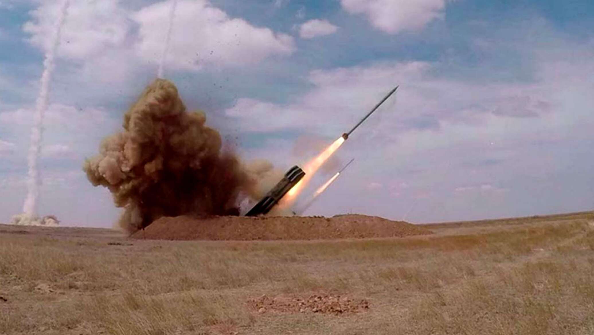 Россия атакует ракетами. Иранские ракеты Фатех 110.