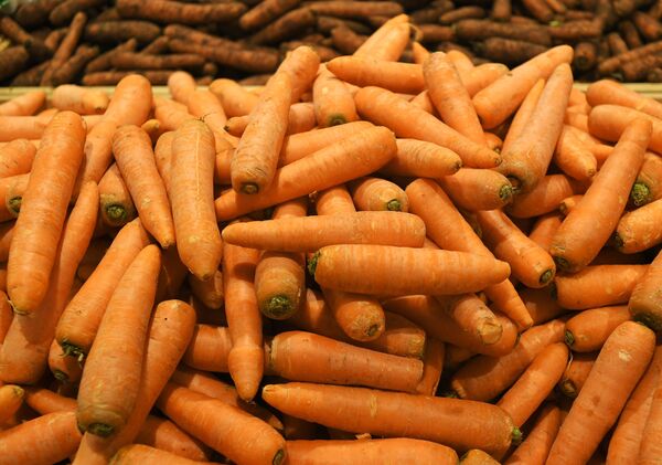 Есть и худеть։ топ-5 продуктов с почти нулевой калорийностью Есть и худеть։ топ-5 продуктов с почти нулевой калорийностью - Sputnik Армения