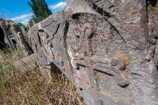 Кладбище села Толорс, Сюник - Sputnik Армения
