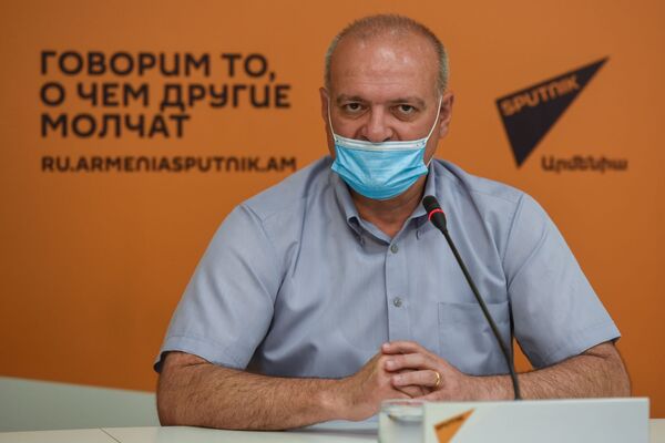 Вагаршак Арутюнян должен устранить дисбаланс в отношениях с Москвой - политтехнолог Вагаршак Арутюнян должен устранить дисбаланс в отношениях с Москвой - политтехнолог - Sputnik Армения