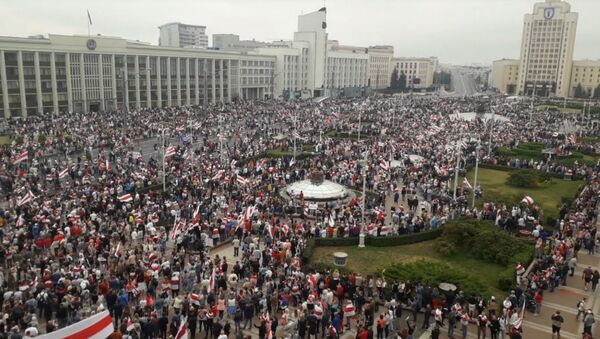 Сторонники оппозиции вышли на митинг в центре Минска - Sputnik Армения