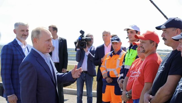 Президент РФ В. Путин открыл движение по трассе Таврида в Крыму - Sputnik Արմենիա