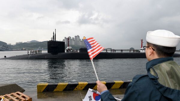 Подводная лодка с управляемыми ракетами класса Огайо USS Michigan прибывает в Пусан (24 апреля 2017). Южная Корея - Sputnik Արմենիա