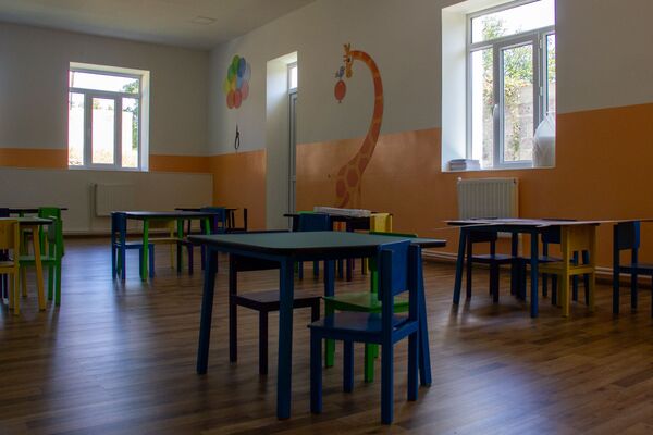 Այգեպարի` արկից վնասված մանկապարտեզը վերանորոգել են։ - Sputnik Արմենիա