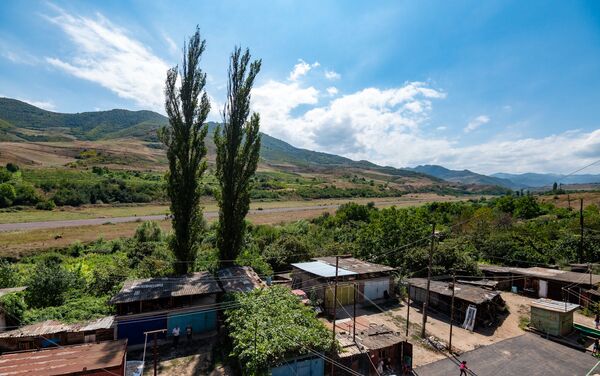 Չգործող օդանավակայանի թռիչքուղին Չգործող օդանավակայանի թռիչքուղին - Sputnik Արմենիա