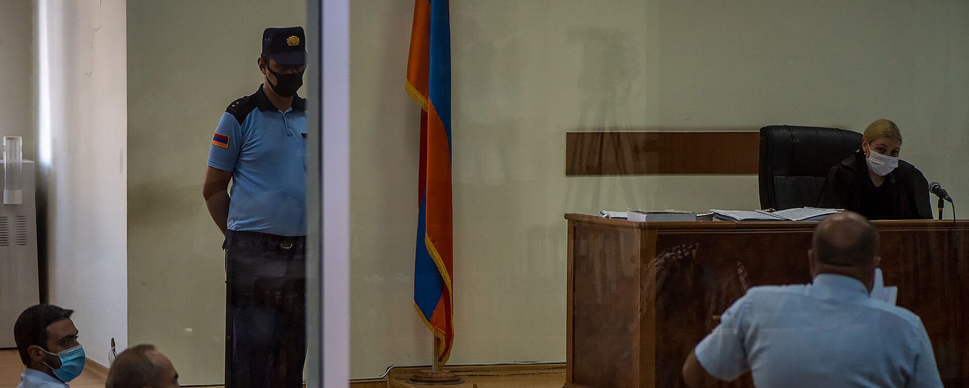 Участники судебного заседания по делу 1 марта слушают речь адвоката Айка Алумяна (8 сентября 2020). Еревaн - Sputnik Армения, 1920, 06.05.2021