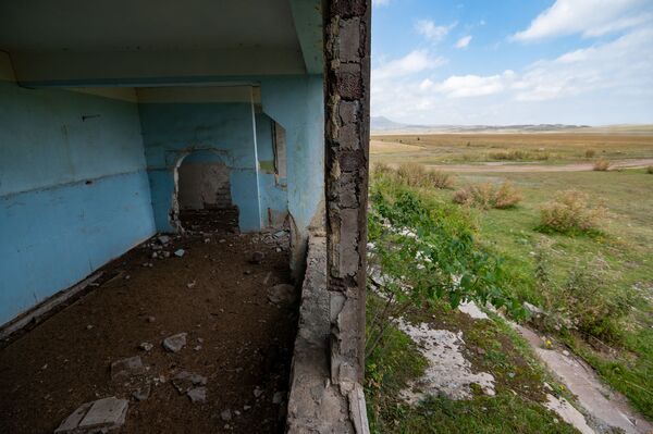 «Մեր օդանավակայանի դեմ խաղ չկար». ինչ կորցրեց քյավառցին, երբ թռիչքները «վերևից» դադարեցրին «Մեր օդանավակայանի դեմ խաղ չկար». ինչ կորցրեց քյավառցին, երբ թռիչքները «վերևից» դադարեցրին - Sputnik Արմենիա