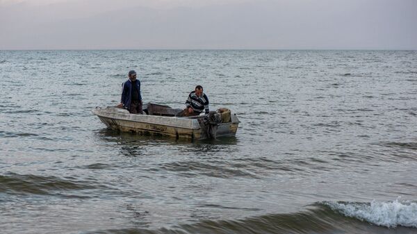 Рыбаки на озере Севан - Sputnik Արմենիա