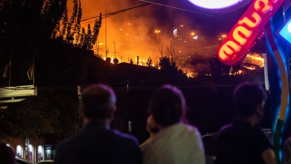 Пожар у Матенадарана (19 сентября 2020). Еревaн - Sputnik Արմենիա