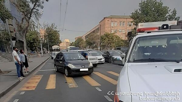 ДТП на улице Агатангехос (26 сентября 2020). Еревaн - Sputnik Արմենիա