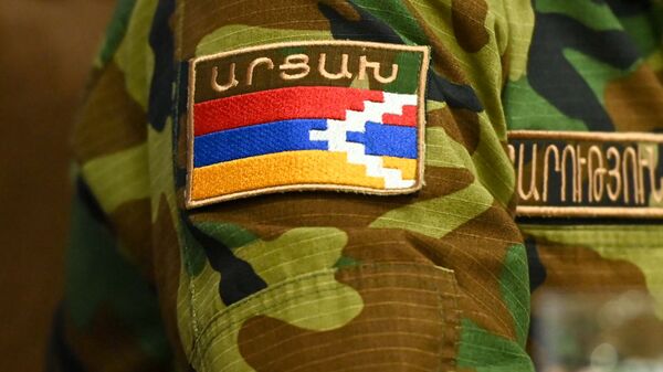 Президент Карабаха Араик Арутюнян перед началом брифинга в Едином информационном центре (27 сентября 2020). Степанакерт - Sputnik Армения