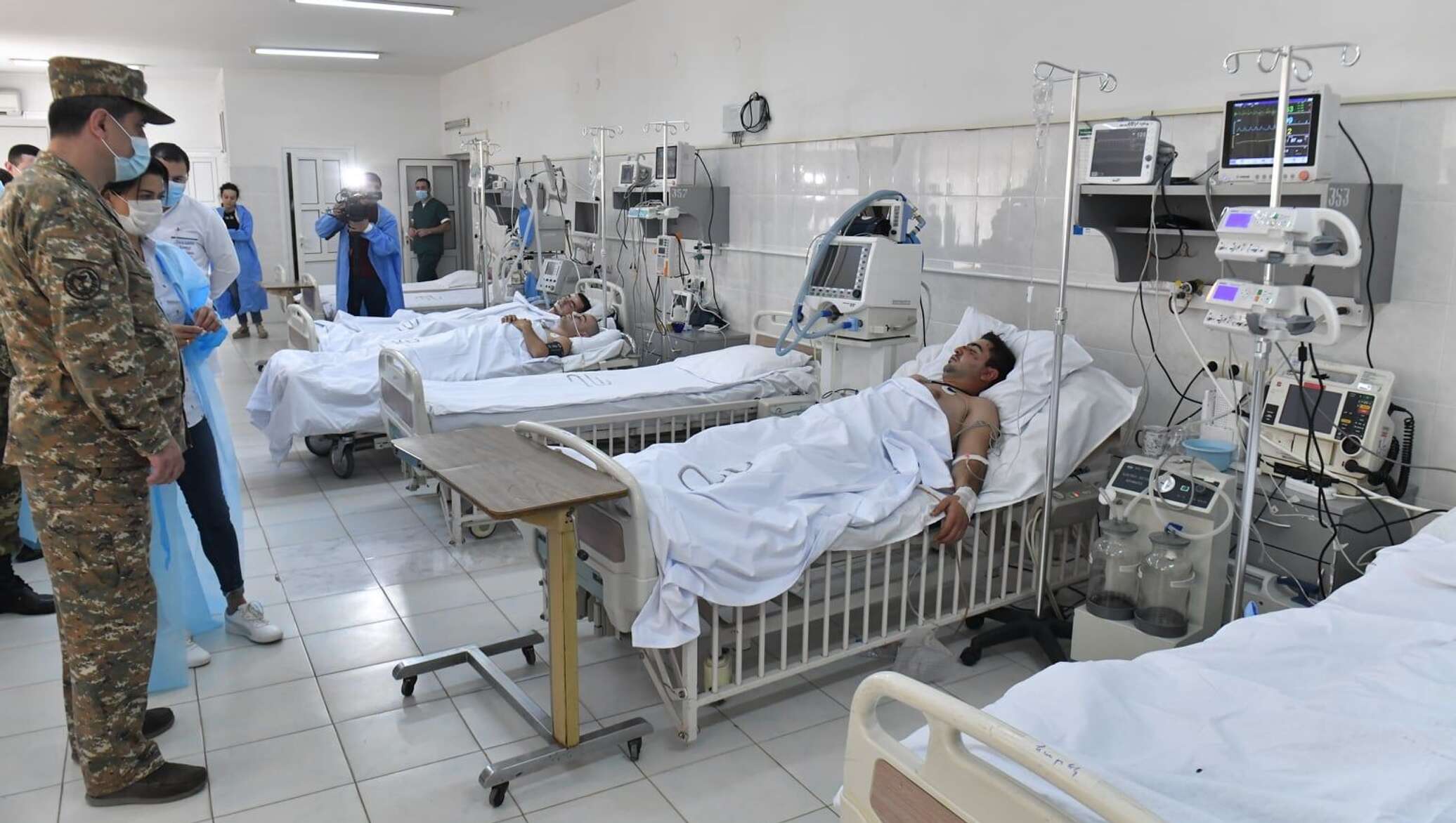 Военный госпиталь раненые