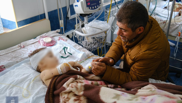 Ребенок, раненный в результате обстрелов Азербайджанских ВС - Sputnik Армения