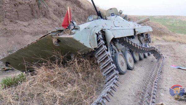 Армия обороны Карабаха опубликовала фотографии изъятого вооружения азербайджанской армии - Sputnik Արմենիա