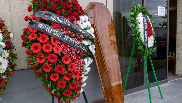 Похороны военнослужащего Евгения Городничего (6 октября 2020). Еревaн - Sputnik Армения