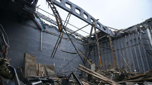 Разрушенный после вражеских обстрелов Дом Культуры (7 октября 2020). Шуши - Sputnik Армения