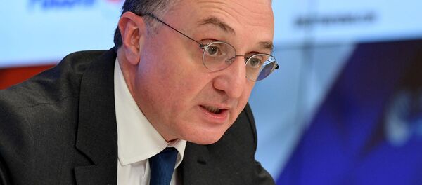 Министр иностранных дел Армении Зограб Мнацаканян во время онлайн-конференции в Международном мультимедийном пресс-центре МИА Россия сегодня (12 октября 2020). Москвa - Sputnik Արմենիա