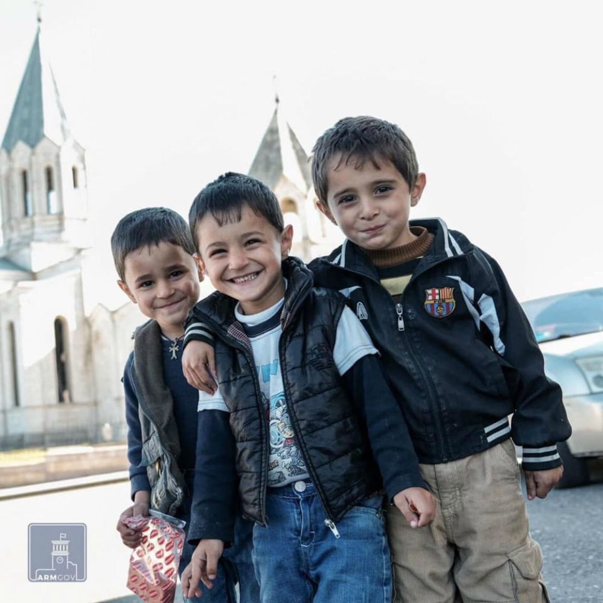 Дети в Шуши, возле Казанчецоца - Sputnik Армения, 1920, 09.10.2023
