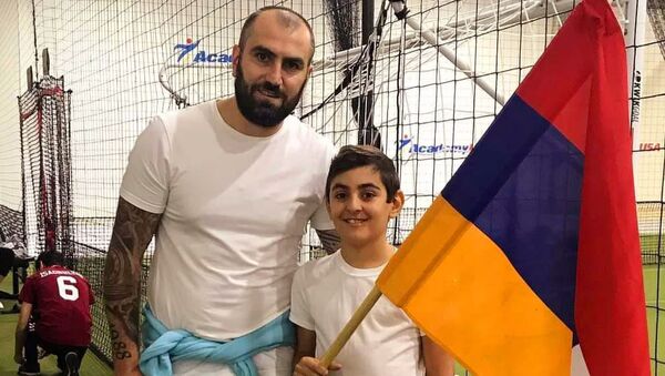 Юра Мовсисян с сыном - Sputnik Армения