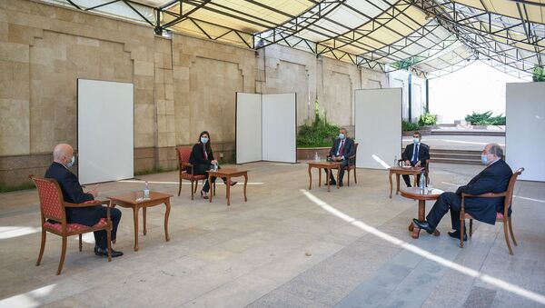 Президент Армен Саркисян принял заместителя мэра Парижа Ануш Торанян (3 ноября 2020). Еревaн - Sputnik Армения