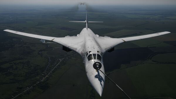 Стратегический бомбардировщик-ракетоносец Ту-160  - Sputnik Армения