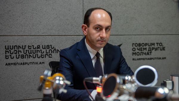 Начальник управления криминалистики СК Армении Рафаэл Варданян - Sputnik Армения