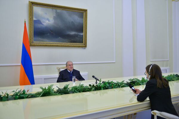 Թուրքիան է, որ Ադրբեջանին թույլ չի տալիս համաձայնել հրադադարի. ՀՀ նախագահ Թուրքիան է, որ Ադրբեջանին թույլ չի տալիս համաձայնել հրադադարի. ՀՀ նախագահ - Sputnik Արմենիա