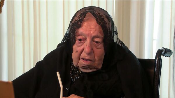 Թուրքերի դրած «տատուն», կամ ինչու հայ կինը չէր համբուրում անգամ իր թոռներին Թուրքերի դրած «տատուն», կամ ինչու հայ կինը չէր համբուրում անգամ իր թոռներին - Sputnik Արմենիա