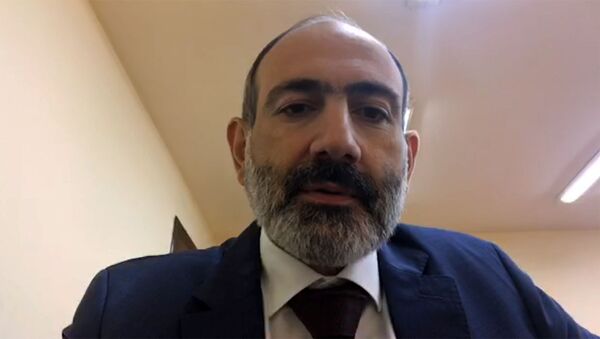 Премьер-министр Никол Пашинян в прямом эфире (10 ноября 2020). Армения - Sputnik Արմենիա