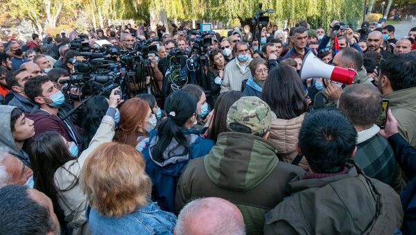 Ситуация у здания Парламента (10 ноября 2020). Еревaн - Sputnik Արմենիա