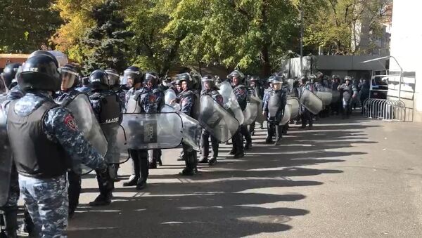 Полицейское усиление на на площади Свобода (11 ноября 2020) - Sputnik Армения