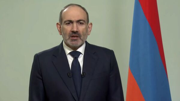 Обращение премьер-министра Никола Пашиняна в прямом эфире (12 ноября 2020). Еревaн - Sputnik Армения