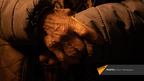 Արցախից Հայաստան տեղափոխված կին. արխիվային լուսանկար - Sputnik Արմենիա