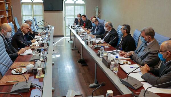 Посол Армении в Иране Арташес Туманян встретился с советником президента Ирана, директором Центра стратегических исследований ИРИ Хесамеддином Ашной (17 ноября 2020). Тегеран - Sputnik Արմենիա
