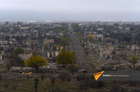 Агдам перед сдачей территорий азербайджанской стороне (19 ноября 2020). Карабах - Sputnik Армения