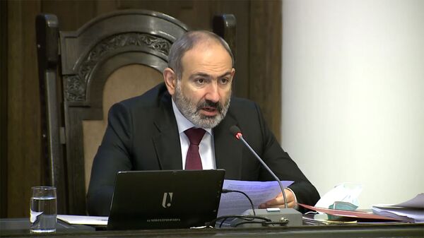 Премьер-министр Никол Пашинян во время очередного заседания правительства Армении (26 ноября 2020). Еревaн - Sputnik Армения