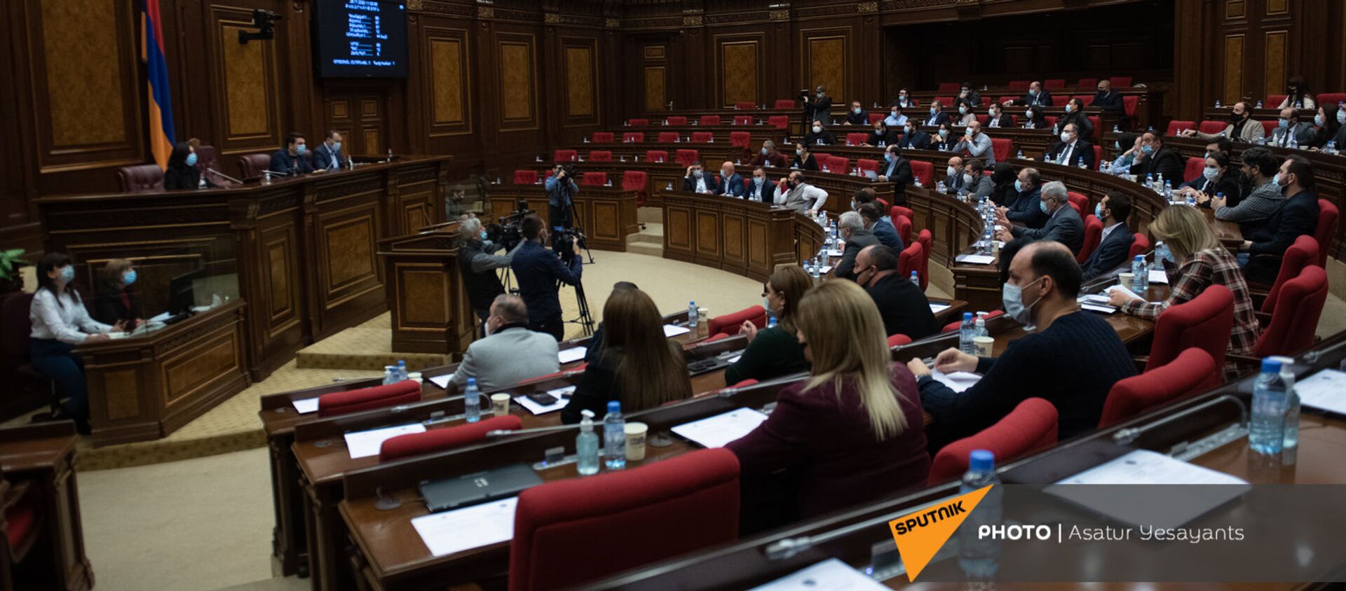 Внеочередное заседание Парламента Армении (26 ноября 2020). Еревaн - Sputnik Армения, 1920, 28.12.2020