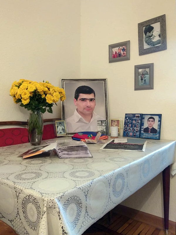 Еду в Арцах ради сына: за что известный командир Кёх так уважал военврача Месропяна Еду в Арцах ради сына: за что известный командир Кёх так уважал военврача Месропяна - Sputnik Армения