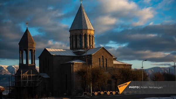 Церковь Святой Богородицы в городе Варденис, Гегаркуник - Sputnik Армения