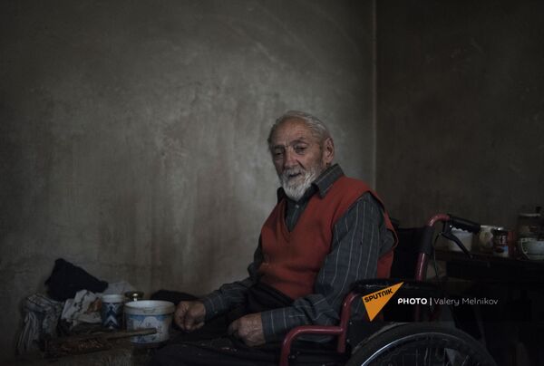 Տարեց տղամարդը` Բերձորի իր տանը. նոյեմբերի 30 - Sputnik Արմենիա