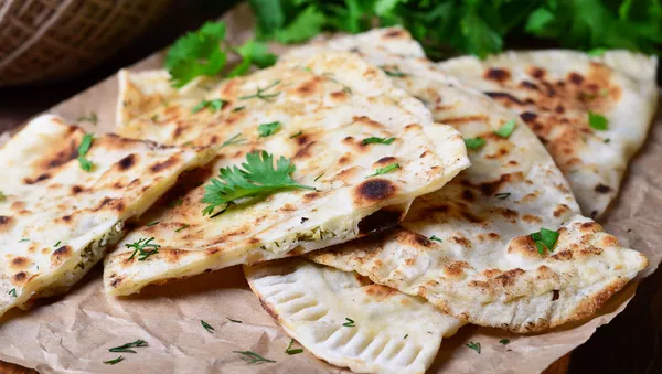 5 мест Еревана, где нужно есть женгялов хац — главное блюдо сезона  - Sputnik Армения