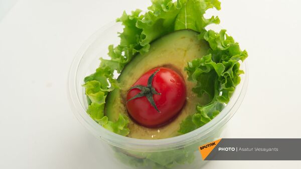Здоровое питание: авокадо с помидором черри - Sputnik Армения