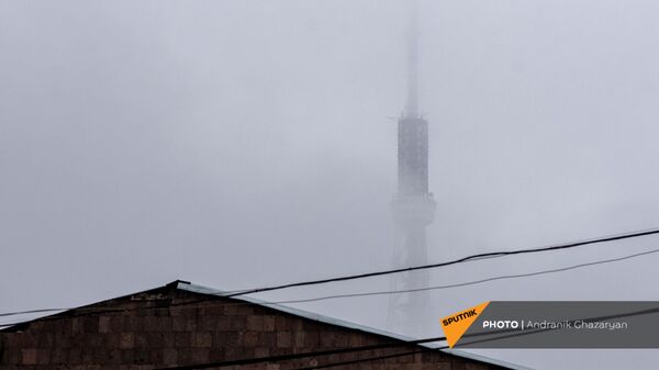 Туманное утро в Ереване - Sputnik Армения