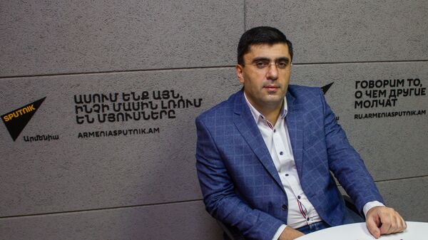 Экономист Армен Ктоян (17 декабря 2020). Еревaн - Sputnik Արմենիա