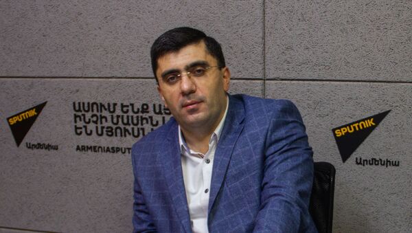 Экономист Армен Ктоян (17 декабря 2020). Еревaн - Sputnik Արմենիա