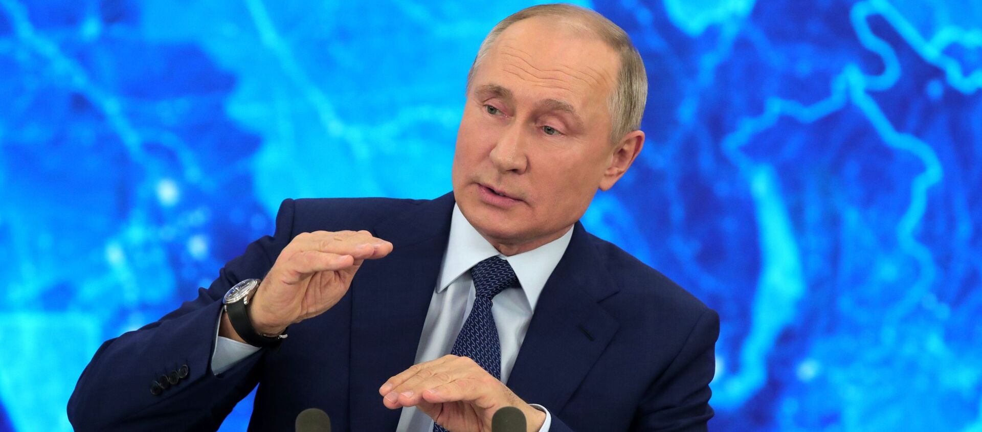 Президент РФ Владимир Путин на большой ежегодной пресс-конференции в режиме видеоконференции (17 декабря 2020). Москва - Sputnik Արմենիա, 1920, 01.07.2021