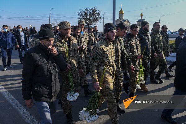 Զինվորականները Եռաբլուրում. 19.12.2020 թ. - Sputnik Արմենիա